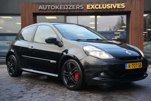 Renault Clio (2013) thumbnail 1