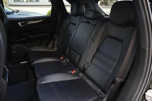 Porsche Cayenne (2019) thumbnail 6