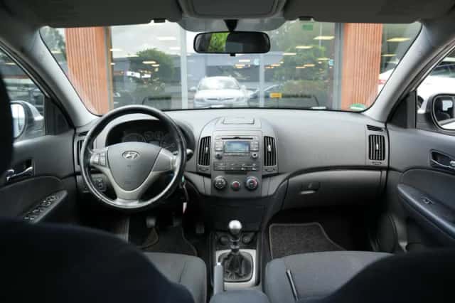 Hyundai i30 (2008) thumbnail 2
