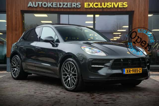 Porsche Macan (2019) thumbnail 1