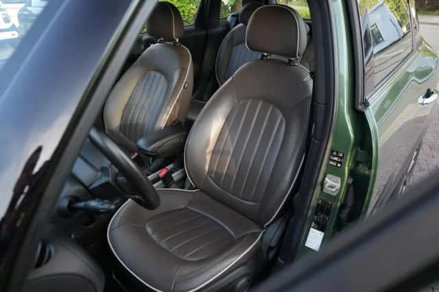 MINI Countryman (2015) thumbnail 4