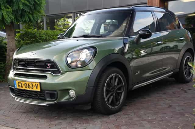 MINI Countryman (2015) thumbnail 6