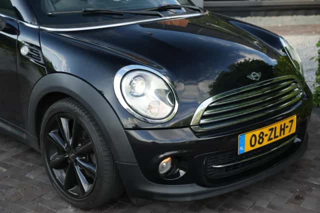 MINI Roadster (2013) thumbnail 2