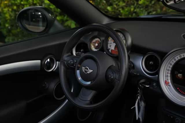 MINI Roadster (2013) thumbnail 5