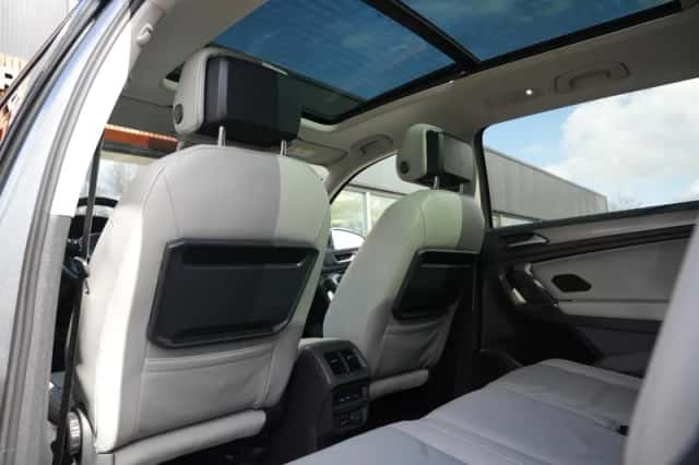 Volkswagen Tiguan (2020) thumbnail 4