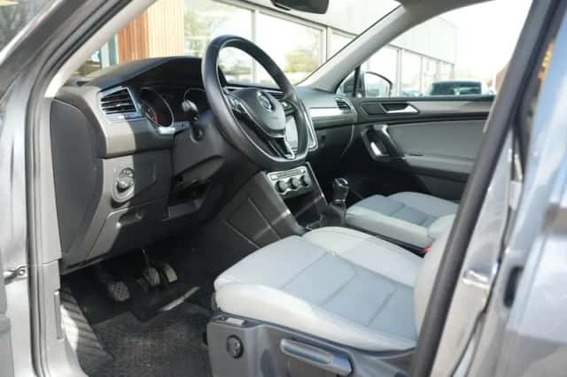 Volkswagen Tiguan (2020) thumbnail 6