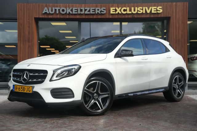 Mercedes-Benz GLA (2018) thumbnail 5