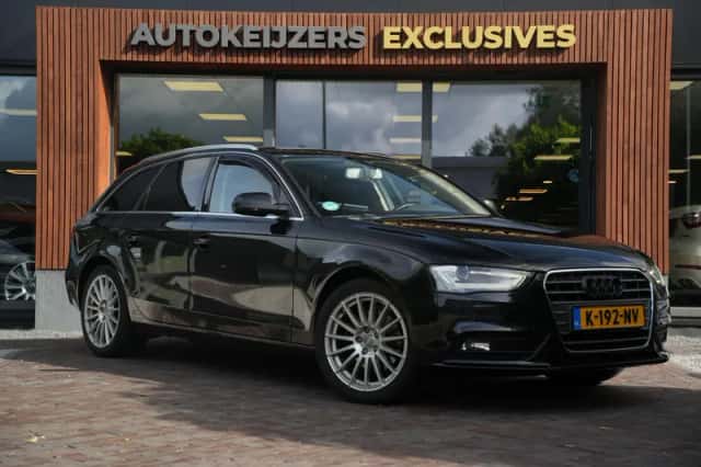 Audi A4 (2012) thumbnail 1