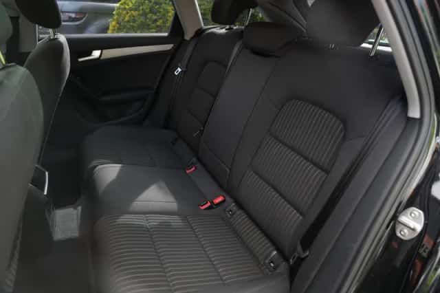 Audi A4 (2012) thumbnail 6
