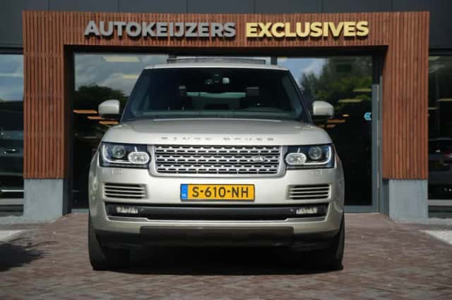 Land Rover Range Rover (2015) thumbnail 3