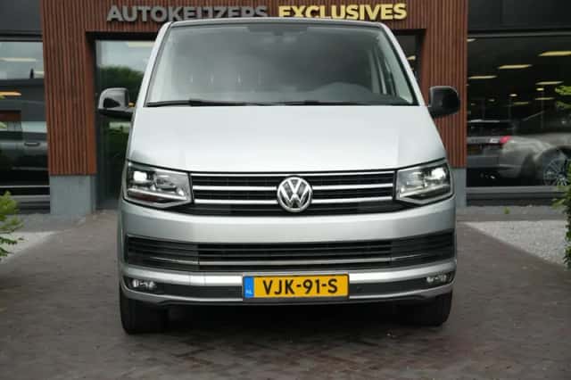Volkswagen Transporter (2018) thumbnail 3