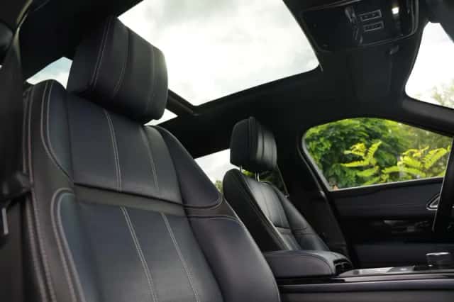 Land Rover Range Rover Velar (2019) thumbnail 4