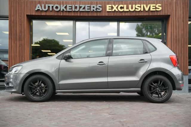 Volkswagen Polo (2017) thumbnail 5