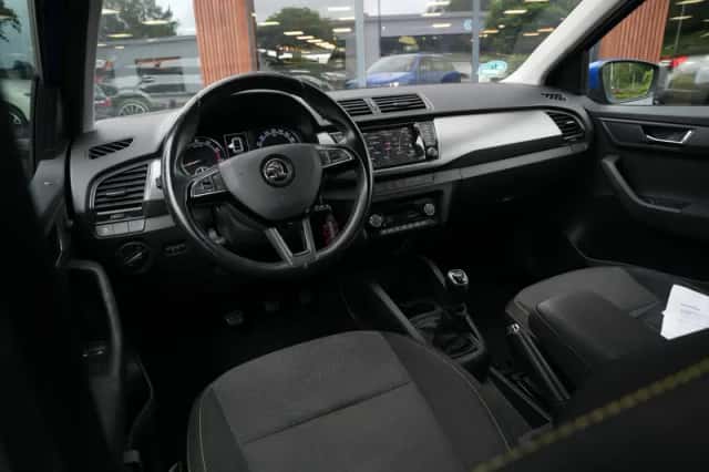 Škoda Fabia (2019) thumbnail 2