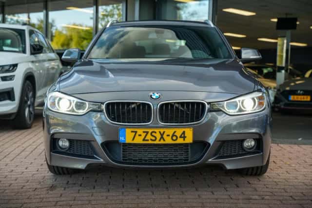 BMW 3-Serie (2015) thumbnail 3