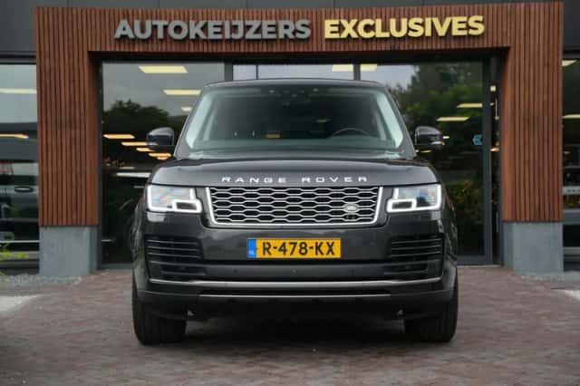 Land Rover Range Rover (2018) thumbnail 3