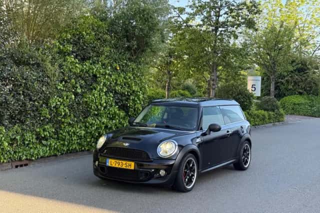 MINI Clubman (2010) thumbnail 1