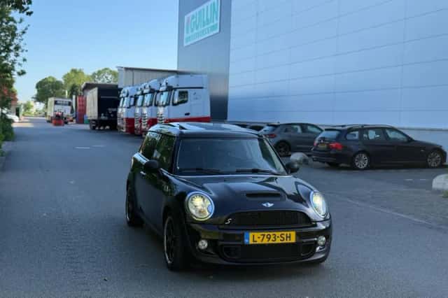MINI Clubman (2010) thumbnail 3
