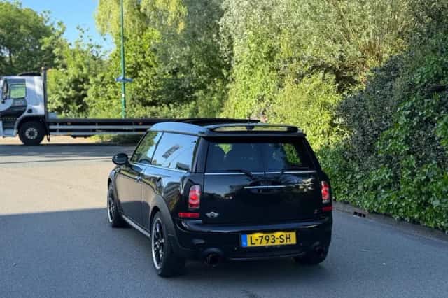 MINI Clubman (2010) thumbnail 6