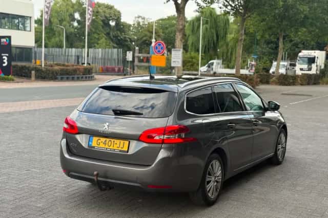 Peugeot 308 (2019) thumbnail 4