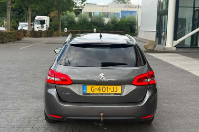 Peugeot 308 (2019) thumbnail 5