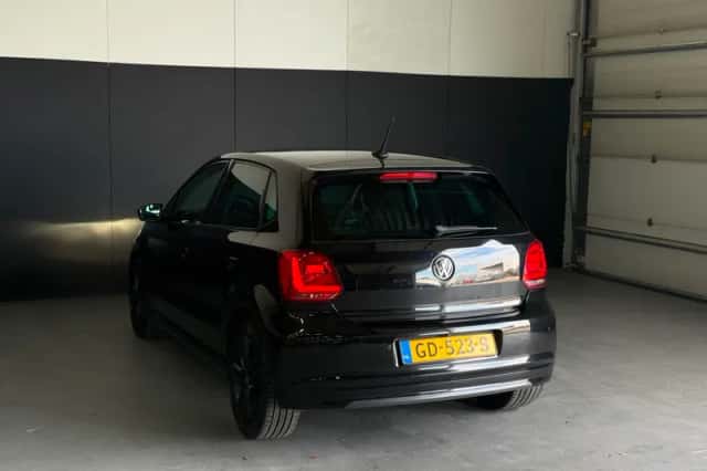 Volkswagen Polo (2015) thumbnail 6