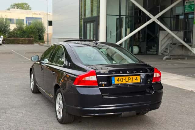 Volvo S80 (2010) thumbnail 6