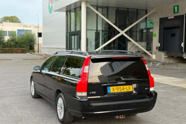 Volvo V70 (2005) thumbnail 6