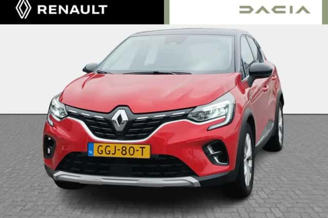 Renault Captur (2022) thumbnail 2