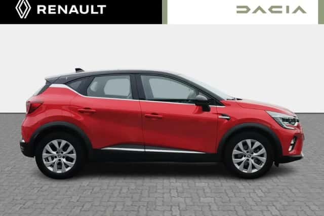 Renault Captur (2022) thumbnail 5