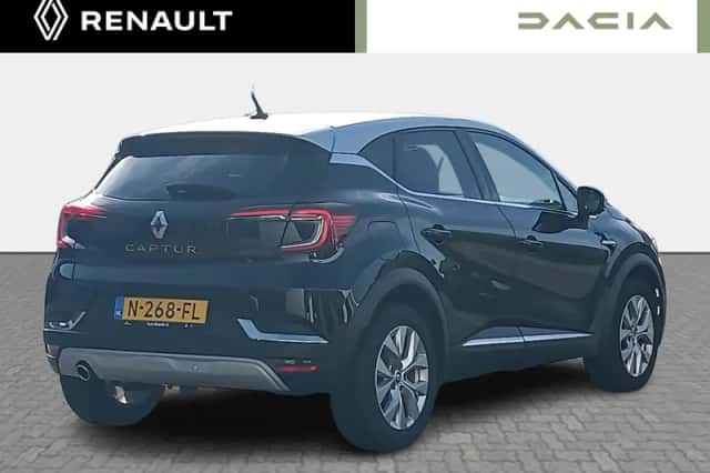 Renault Captur (2021) thumbnail 5