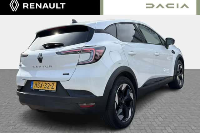 Renault Captur (2025) thumbnail 5