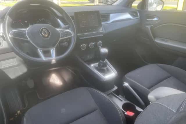 Renault Captur (2020) thumbnail 4