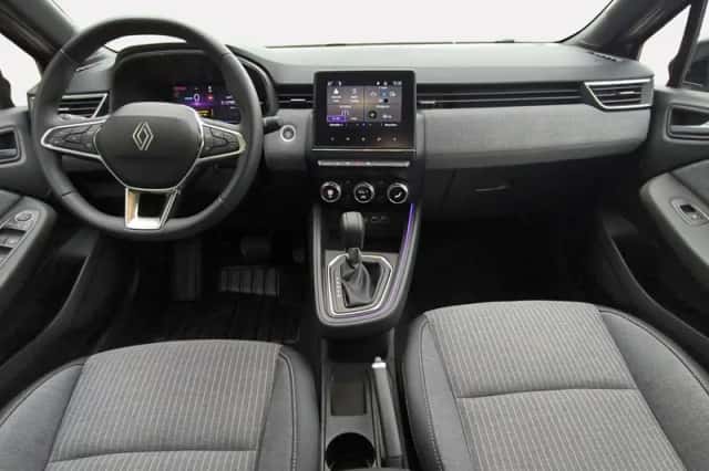 Renault Clio (2025) thumbnail 2