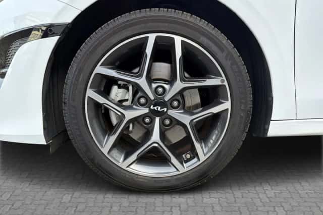 Kia Ceed (2022) thumbnail 5