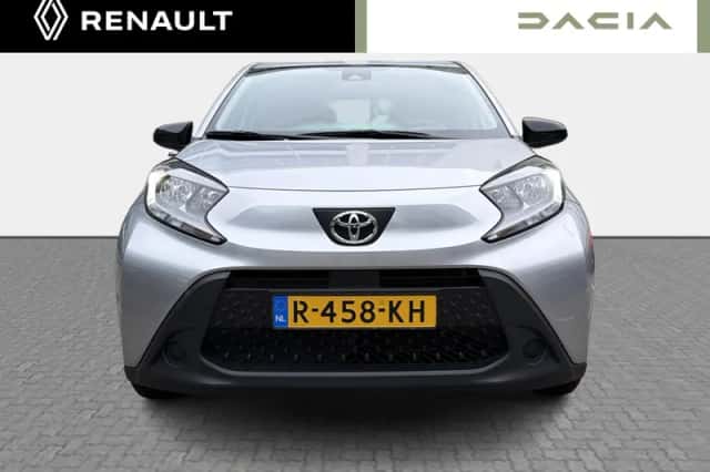 Toyota Aygo X (2022) thumbnail 2