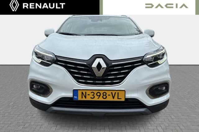Renault Kadjar (2022) thumbnail 2