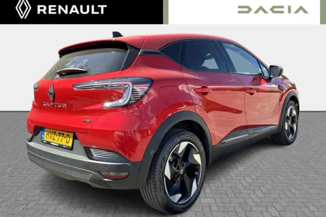 Renault Captur (2025) thumbnail 5