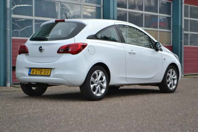 Opel Corsa (2015) thumbnail 2