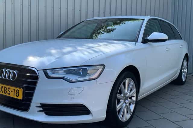 Audi A6 (2014) thumbnail 2