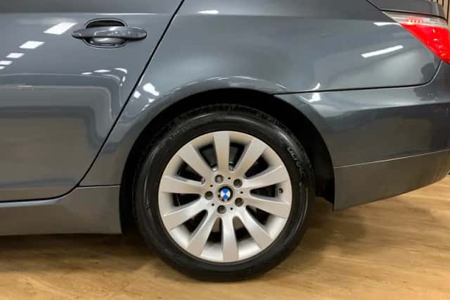 BMW 5-Serie (2007) thumbnail 6