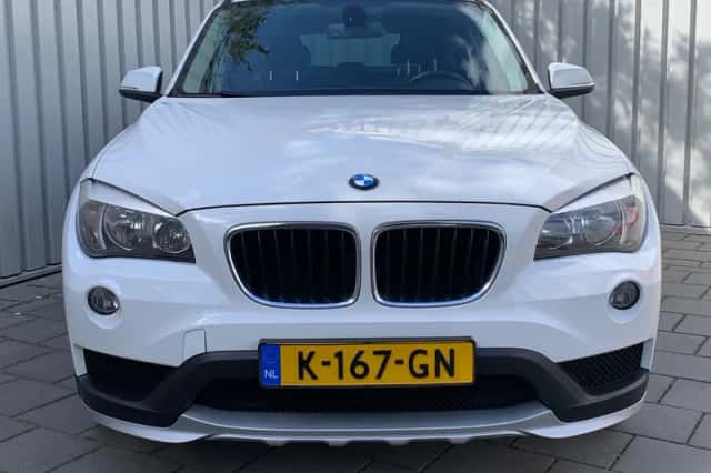 BMW X1 (2014) thumbnail 3