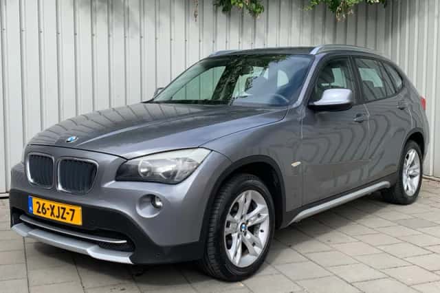 BMW X1 (2012) thumbnail 1
