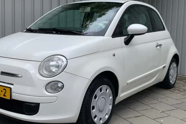 Fiat 500 (2009) thumbnail 2