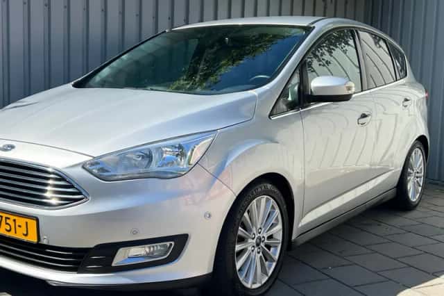 Ford C-Max (2017) thumbnail 2