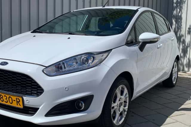 Ford Fiesta (2017) thumbnail 2