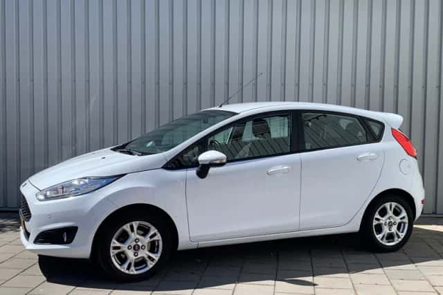 Ford Fiesta (2017) thumbnail 5