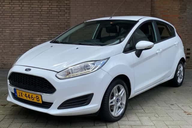 Ford Fiesta (2016) thumbnail 1