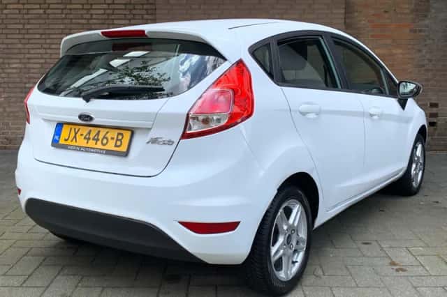 Ford Fiesta (2016) thumbnail 6