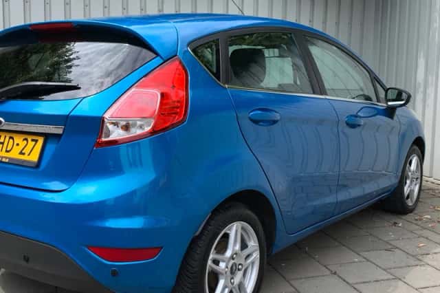 Ford Fiesta (2013) thumbnail 6